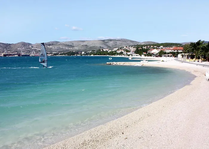 With Parking Space - 22015 Appartement Trogir