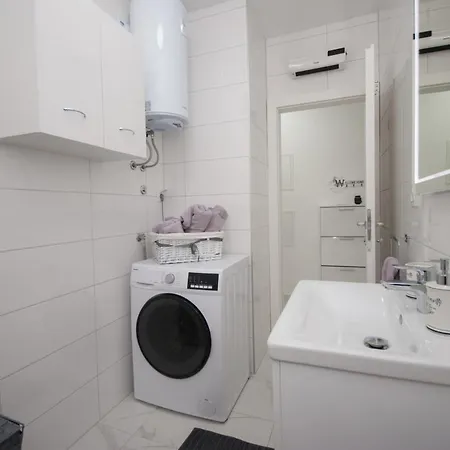 With Parking Space - 22015 Apartment Trogir